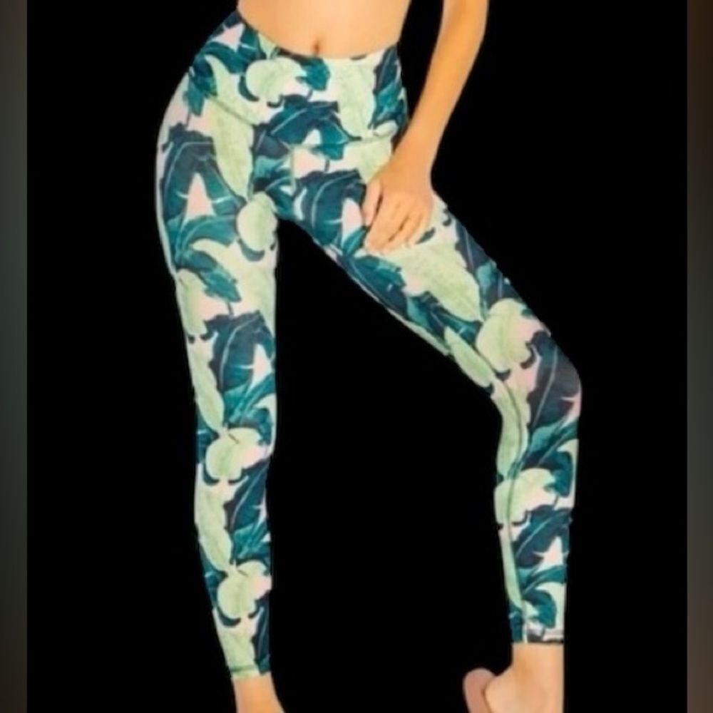 WILDFOX | Wildfox Martinique Leaves Leggings in Green & Pink | Athleisure NWT S